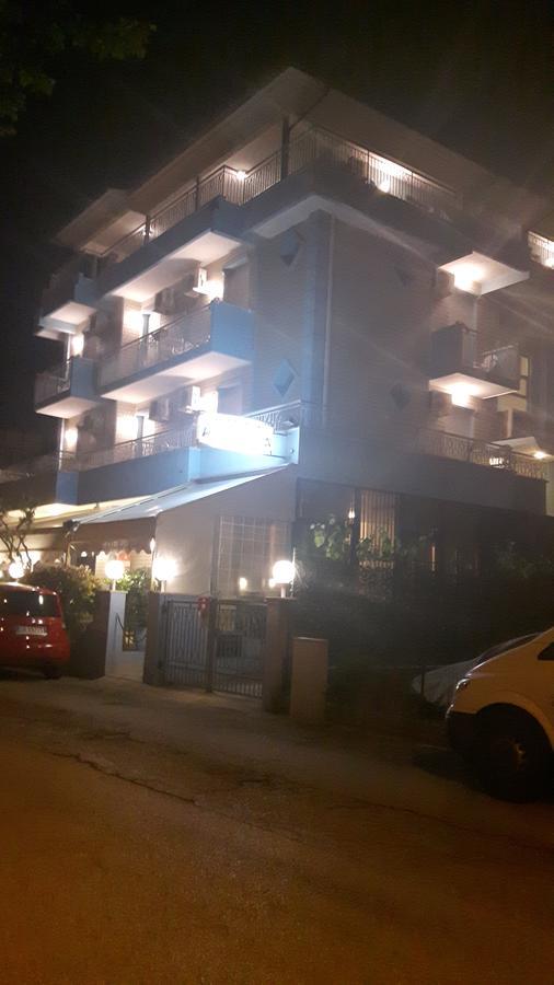 Hotel Villa Podgora Rimini Kültér fotó