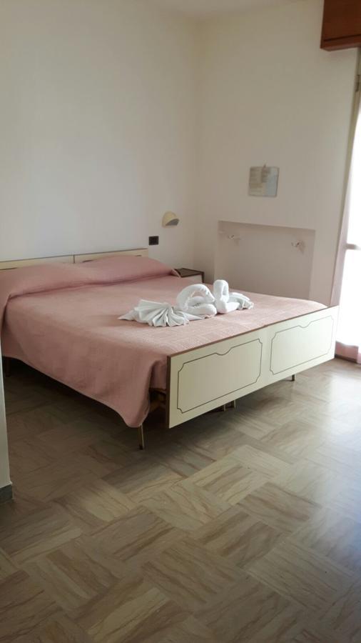 Hotel Villa Podgora Rimini Kültér fotó