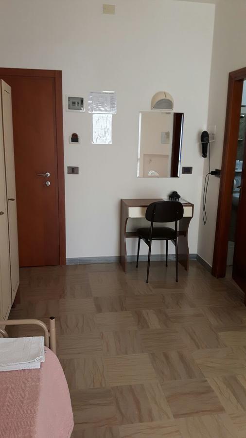 Hotel Villa Podgora Rimini Kültér fotó