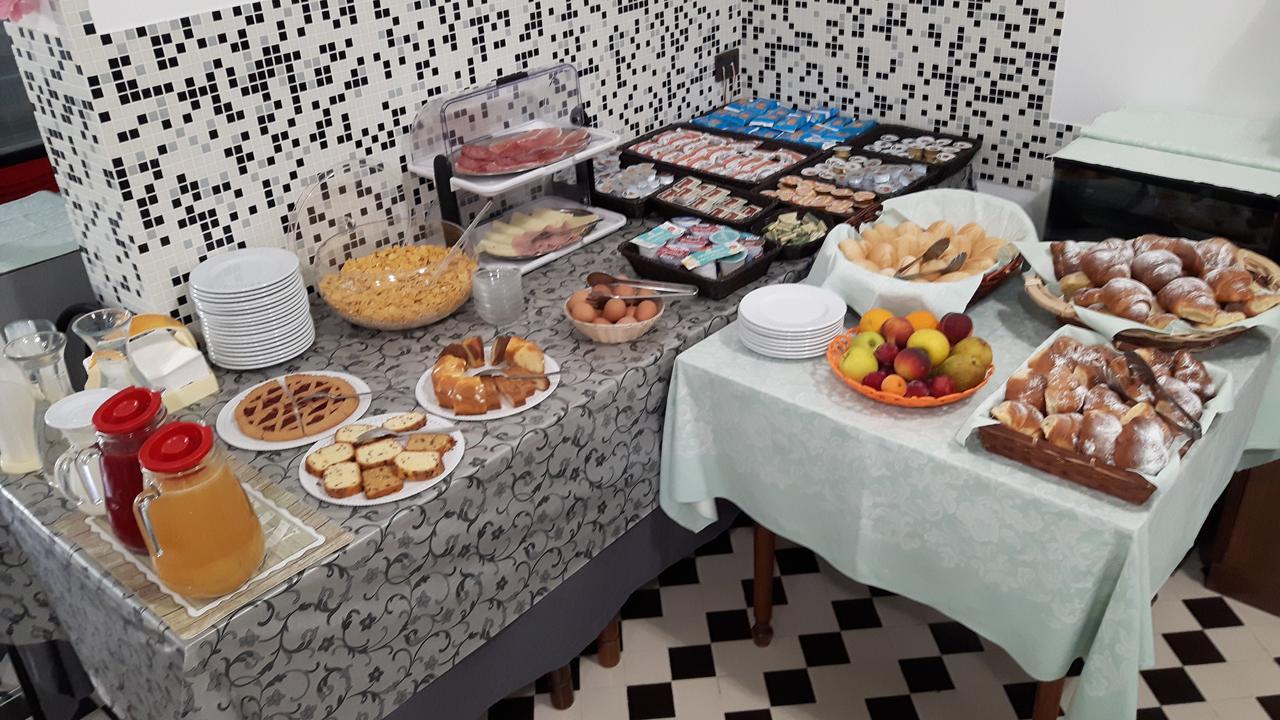 Hotel Villa Podgora Rimini Kültér fotó